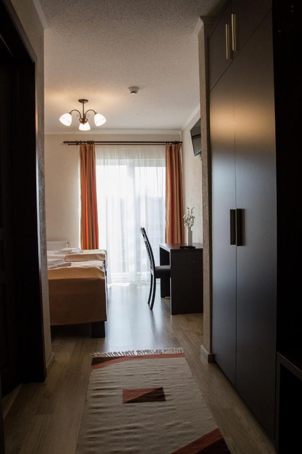 Pensiunea Casa Din VII Seusa 外观 照片